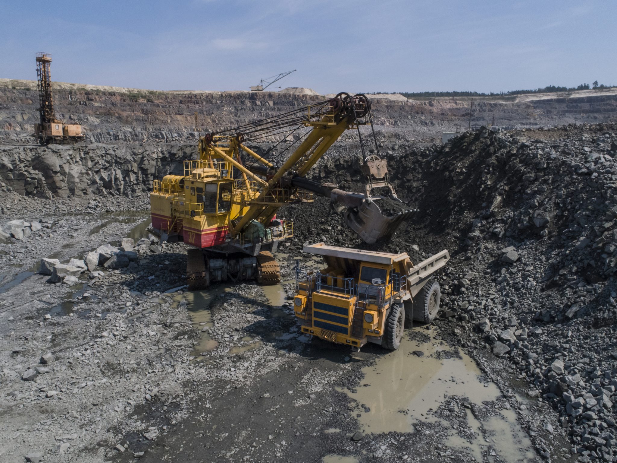 A Deep Dive Into Indonesia’s EV Market Dynamics | Berdaya Media